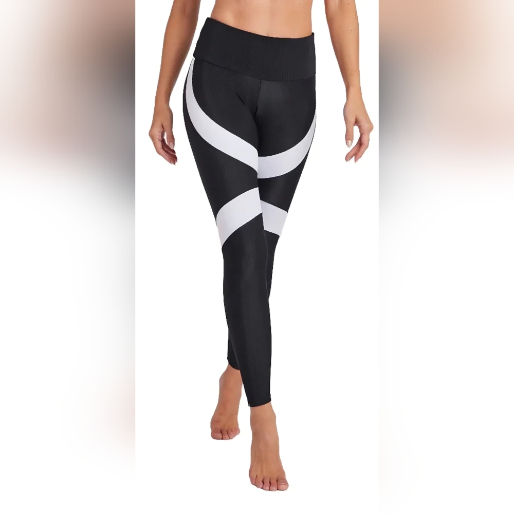 Onzie Cadance black and white leggings s/m